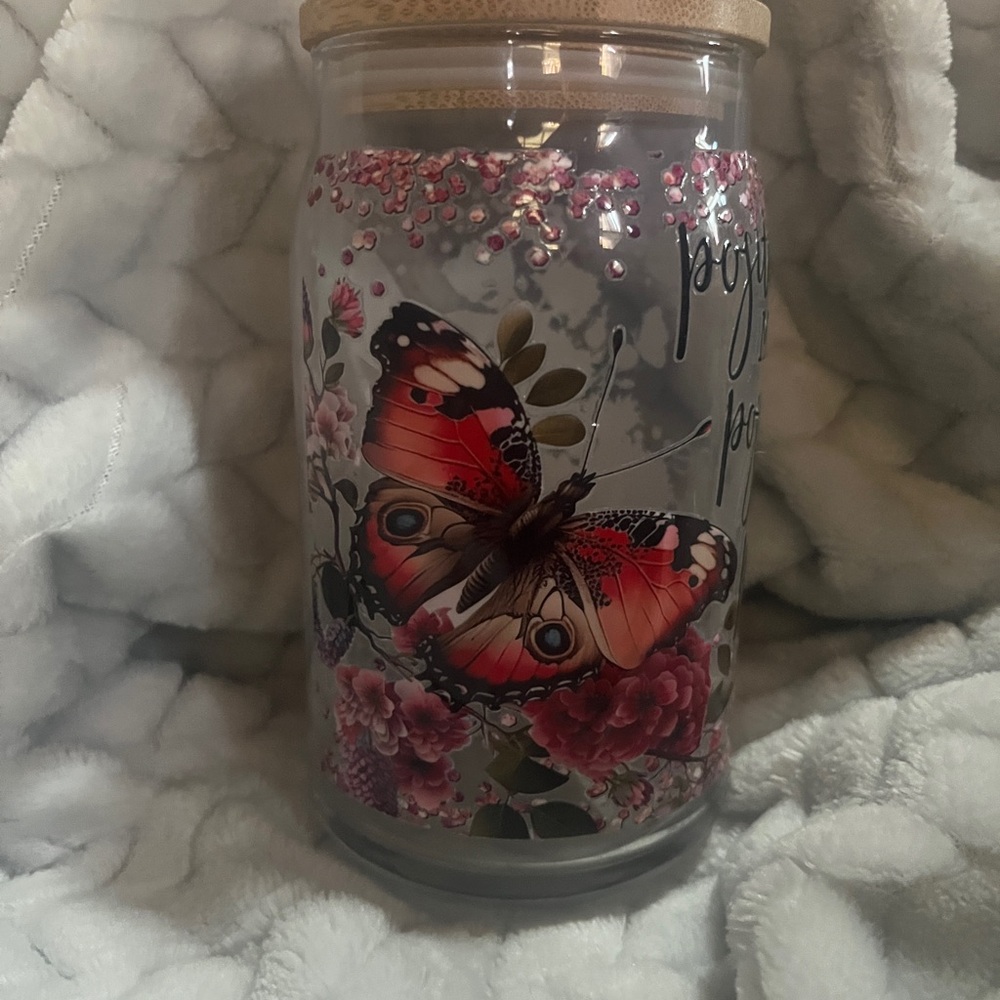 Positive mind, butterflies make this 16 ounce Libby tumbler a must have